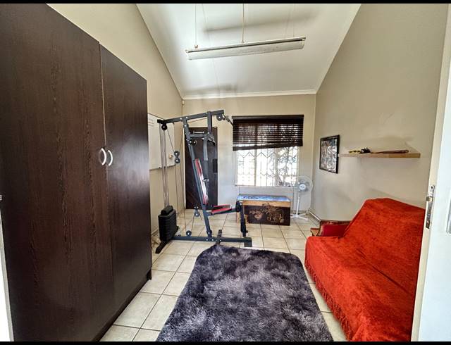 3 BEDROOM HOUSE FOR SALE IN ISANDOVALE